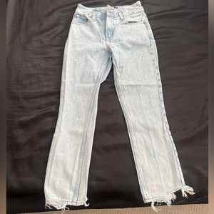 Abercrombie High Rise Mom Jeans, Size 00/24 (LIKE NEW)